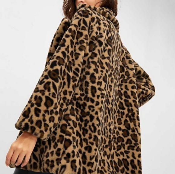 Vegan Fur Leopard Print Coat - Picture 14 of 16